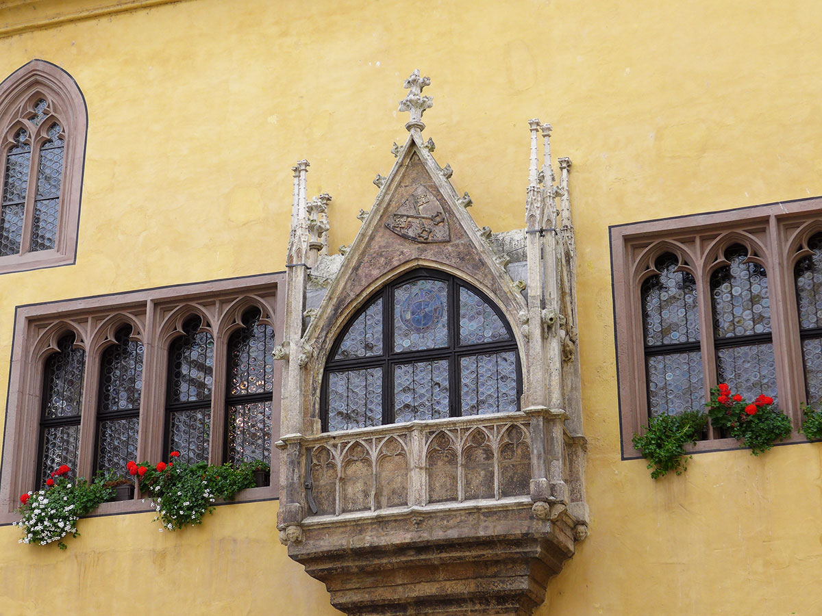 Rathaus Regensburg — gotische Fiale